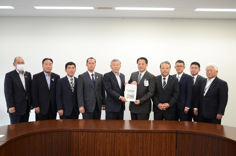 http://www.giin-dnwu.com/suzuki_hideki/images/%E2%98%85DSC_4268.JPG