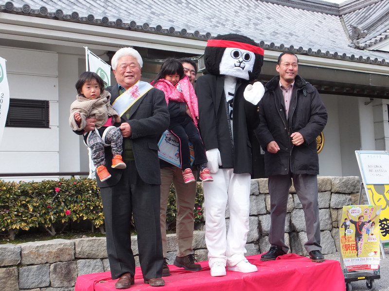 http://www.giin-dnwu.com/suzuki_hideki/images/%E5%8F%82%E6%88%A6.JPG