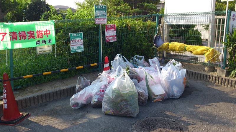 http://www.giin-dnwu.com/suzuki_hideki/images/%E6%B8%85%E6%8E%83%EF%BC%92.jpg